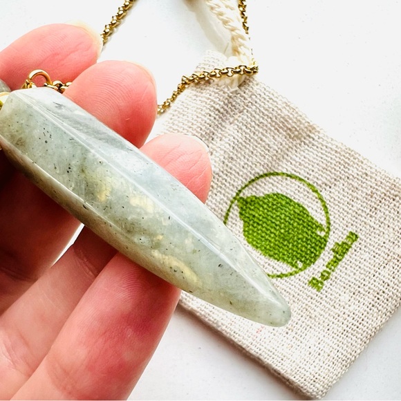 NIB Labradorite Perfume Amulet Pendant Necklace - Picture 8 of 15